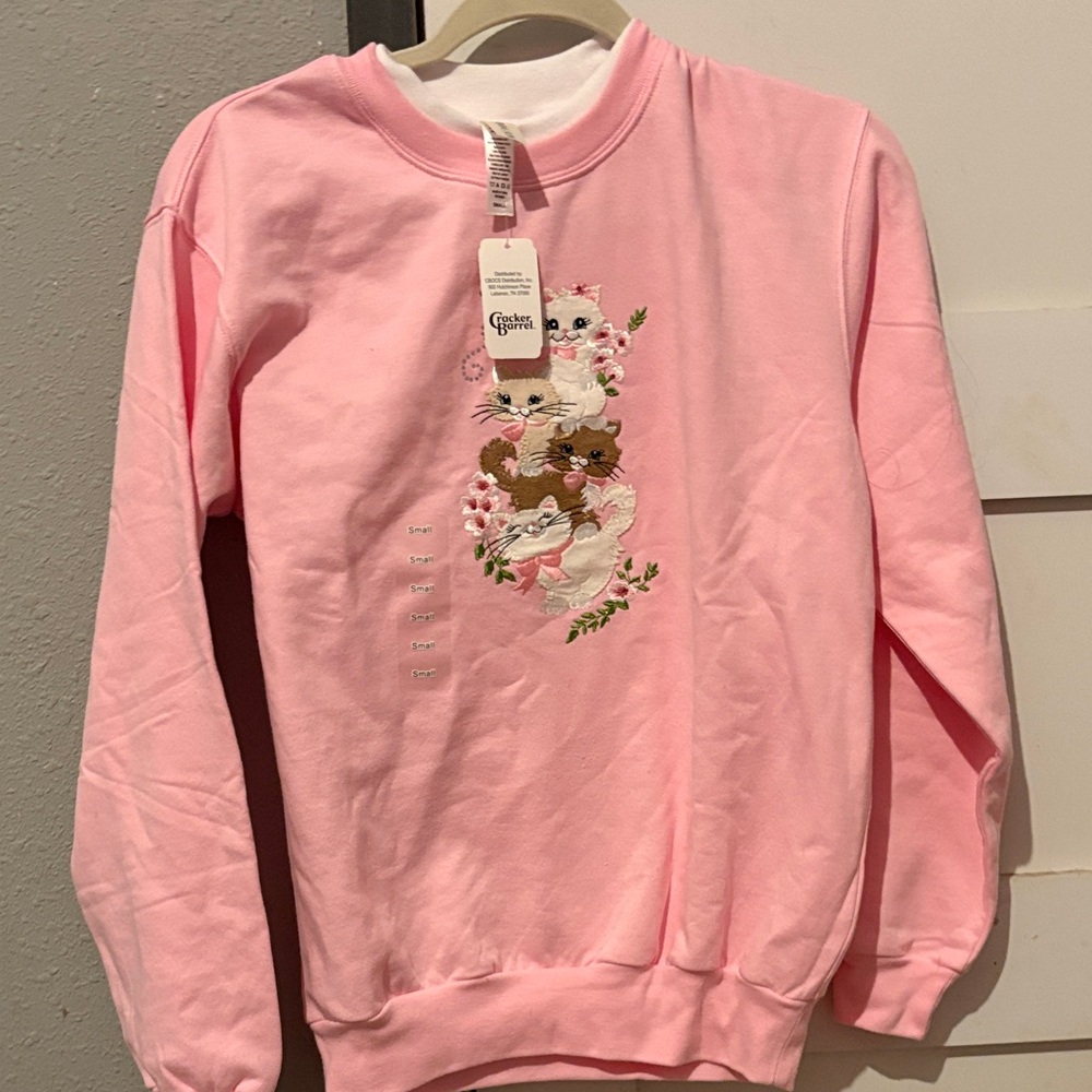 NWT Cracker Barrel Pink Crewneck Sweatshirt with Embroidered Kittens